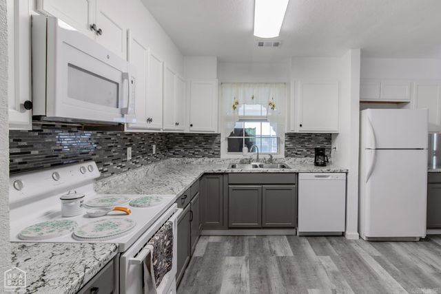 215 Woody Lane, Jonesboro, AR 72401