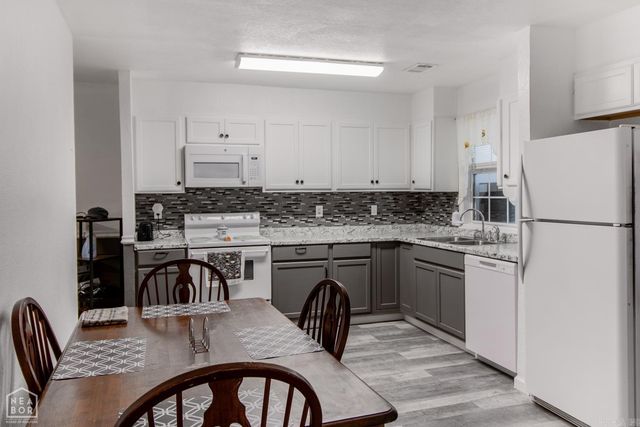 215 Woody Lane, Jonesboro, AR 72401