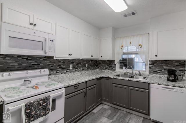 215 Woody Lane, Jonesboro, AR 72401