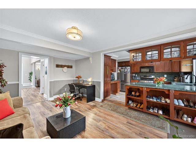 8135 E Phillips Cir, Centennial, CO 80112