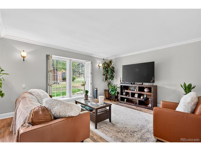 8135 E Phillips Cir, Centennial, CO 80112