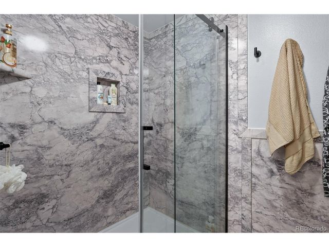 8135 E Phillips Cir, Centennial, CO 80112