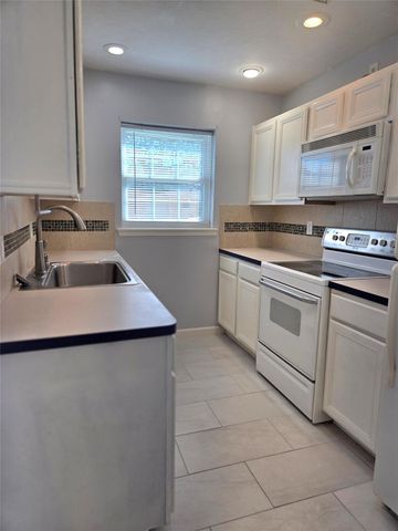 1525 Ramada Drive 1525, Houston, TX 77062