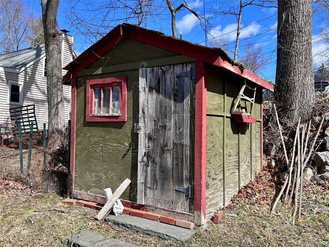 759 E Hillside Road, Wappingers Falls, NY 12590