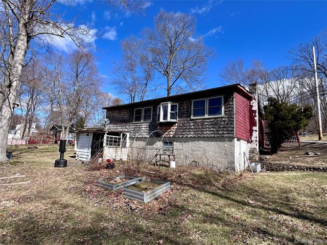 759 E Hillside Road, Wappingers Falls, NY 12590