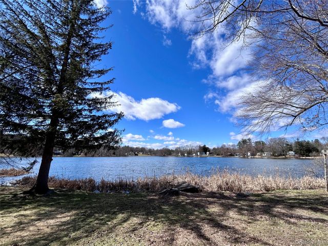 759 E Hillside Road, Wappingers Falls, NY 12590