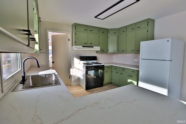 5959 Salge Drive, Fort Wayne, IN 46835