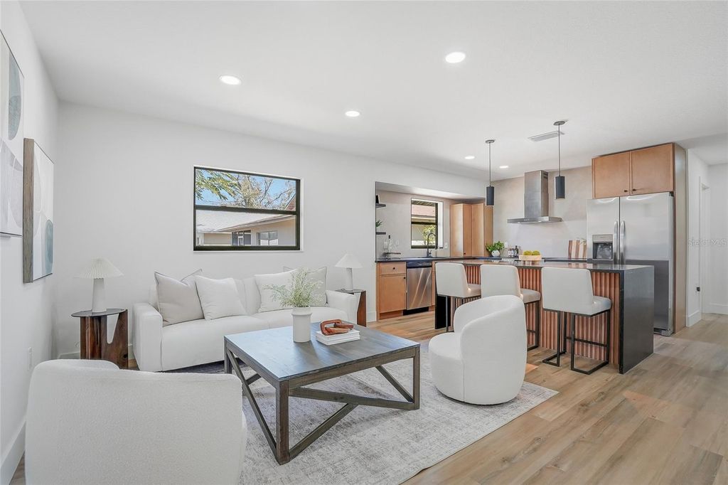 Image 17 of property listing at 4024 BELL AVENUE, Sarasota, FL 34231