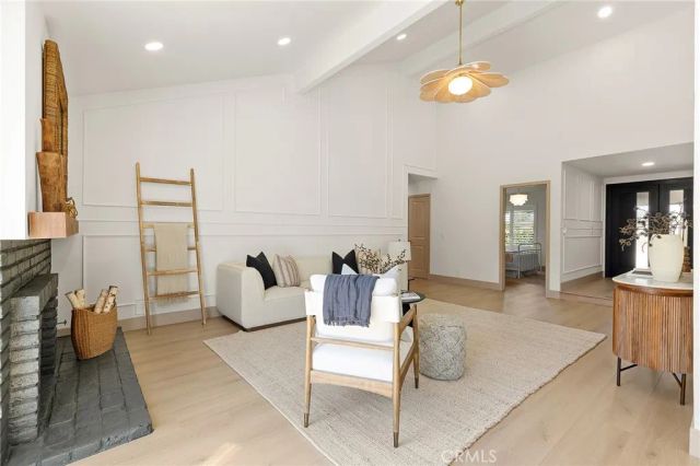 418 W Carol, Santa Ana, CA 92707