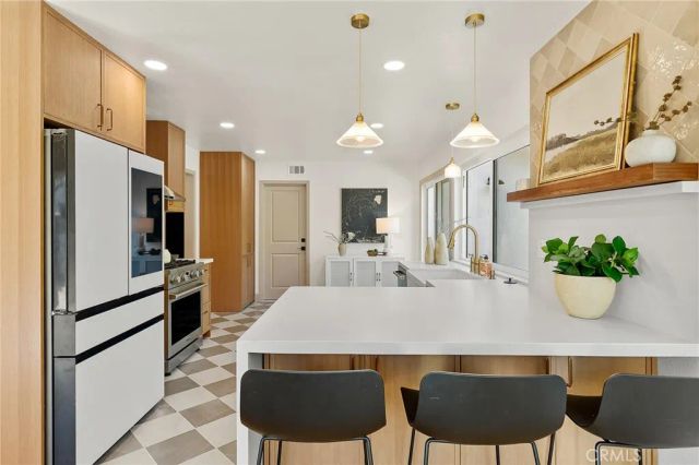 418 W Carol, Santa Ana, CA 92707