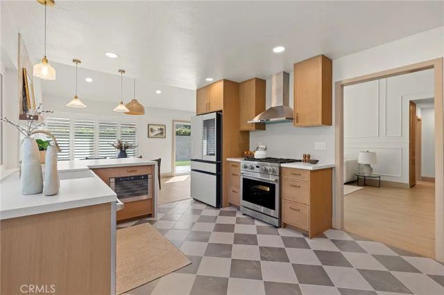 418 W Carol, Santa Ana, CA 92707