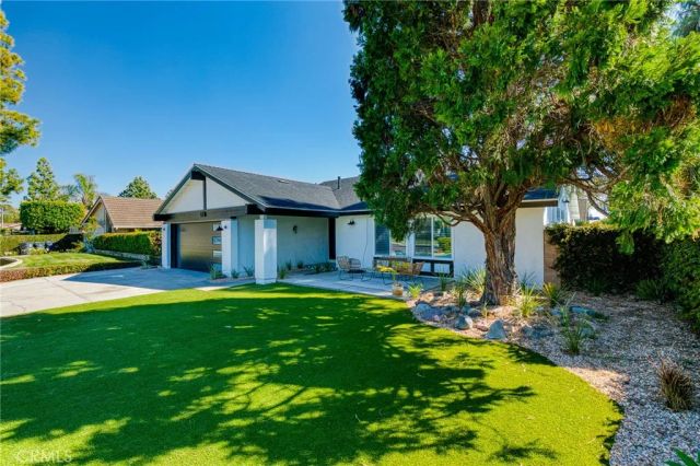 418 W Carol, Santa Ana, CA 92707