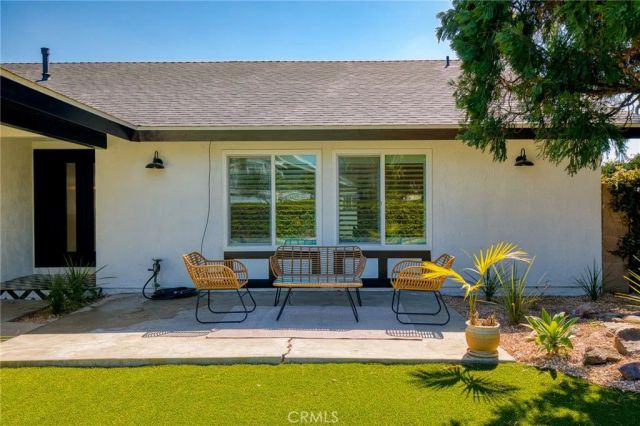 418 W Carol, Santa Ana, CA 92707