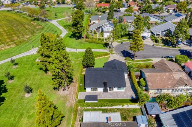 418 W Carol, Santa Ana, CA 92707