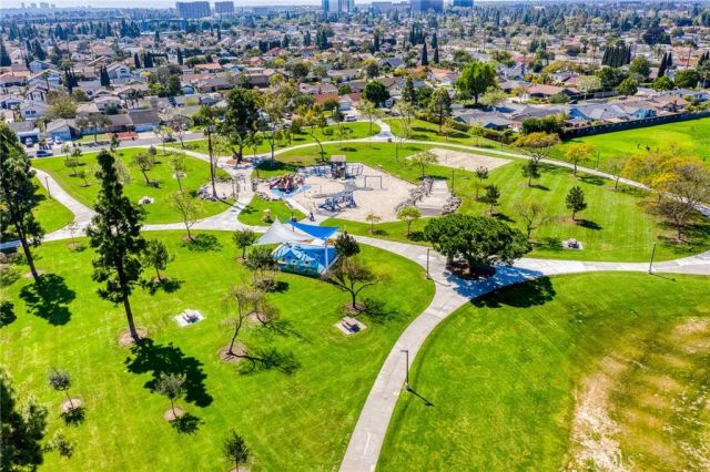 418 W Carol, Santa Ana, CA 92707