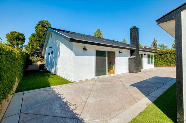 418 W Carol, Santa Ana, CA 92707