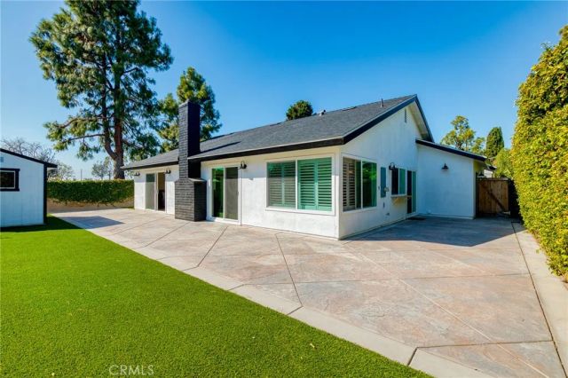 418 W Carol, Santa Ana, CA 92707