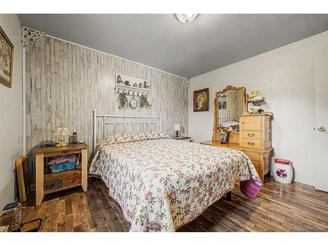 381 El Paso Ct, Denver, CO 80221