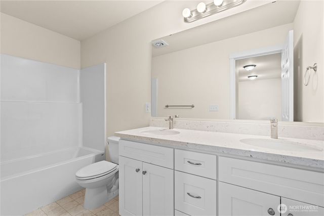 18224 Rockwood Court SE, Yelm, WA 98597