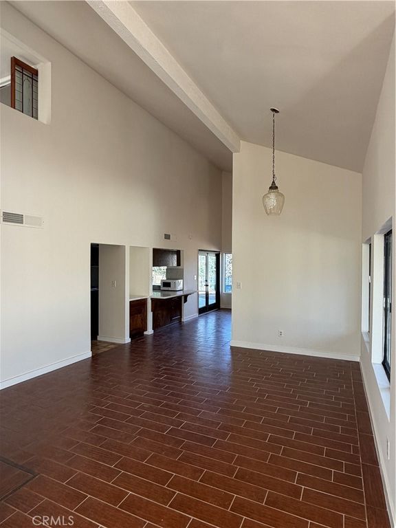Image 11 of property listing at 29642 Hart Oaks Drive, Keene, CA 93531