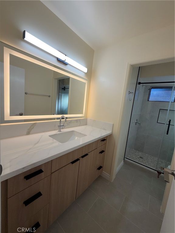 Image 22 of property listing at 29642 Hart Oaks Drive, Keene, CA 93531
