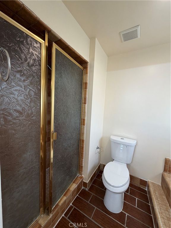 Image 32 of property listing at 29642 Hart Oaks Drive, Keene, CA 93531