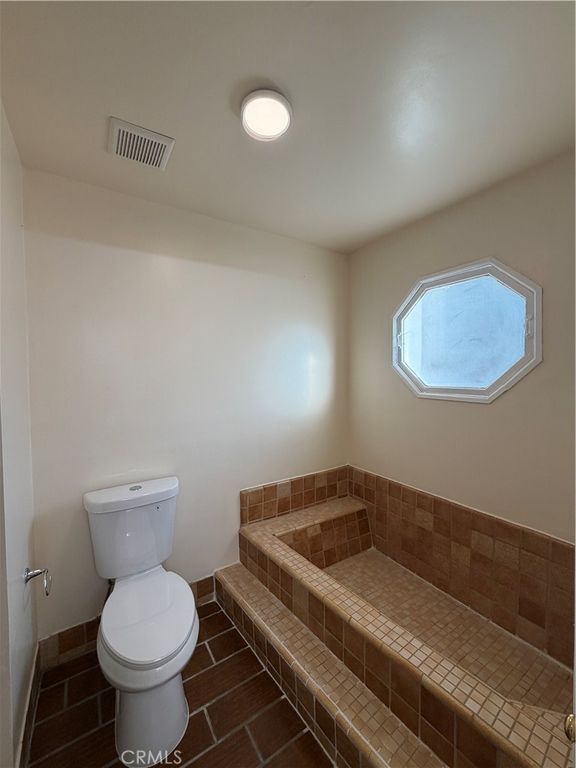 Image 33 of property listing at 29642 Hart Oaks Drive, Keene, CA 93531