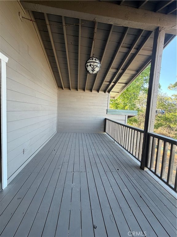 Image 35 of property listing at 29642 Hart Oaks Drive, Keene, CA 93531