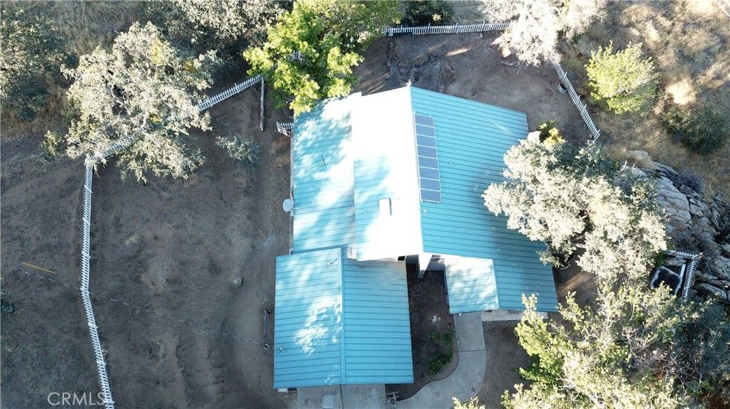 Image 46 of property listing at 29642 Hart Oaks Drive, Keene, CA 93531