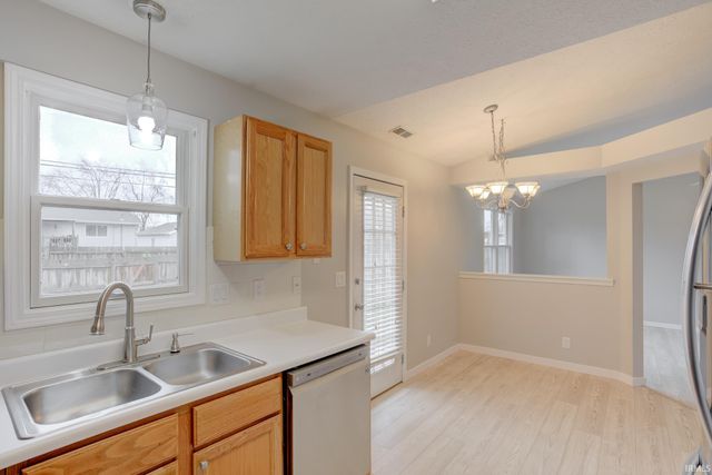 3305 N Stockwell Road, Evansville, IN 47715