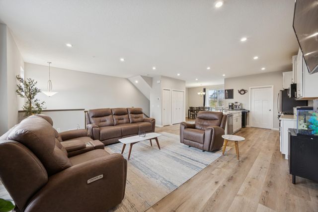 13485 Territorial Circle N, Maple Grove, MN 55369