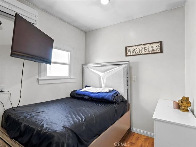 2245 W 27th Street, Los Angeles, CA 90018