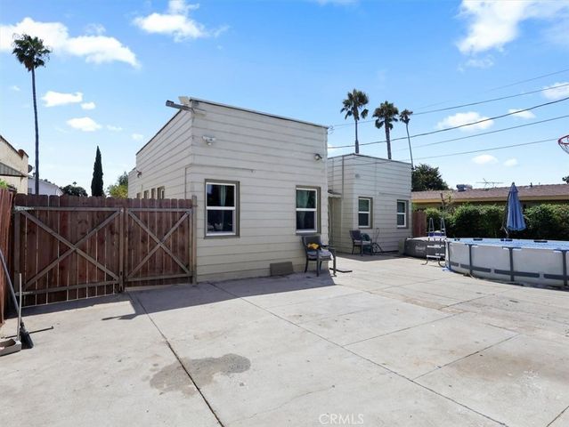2245 W 27th Street, Los Angeles, CA 90018