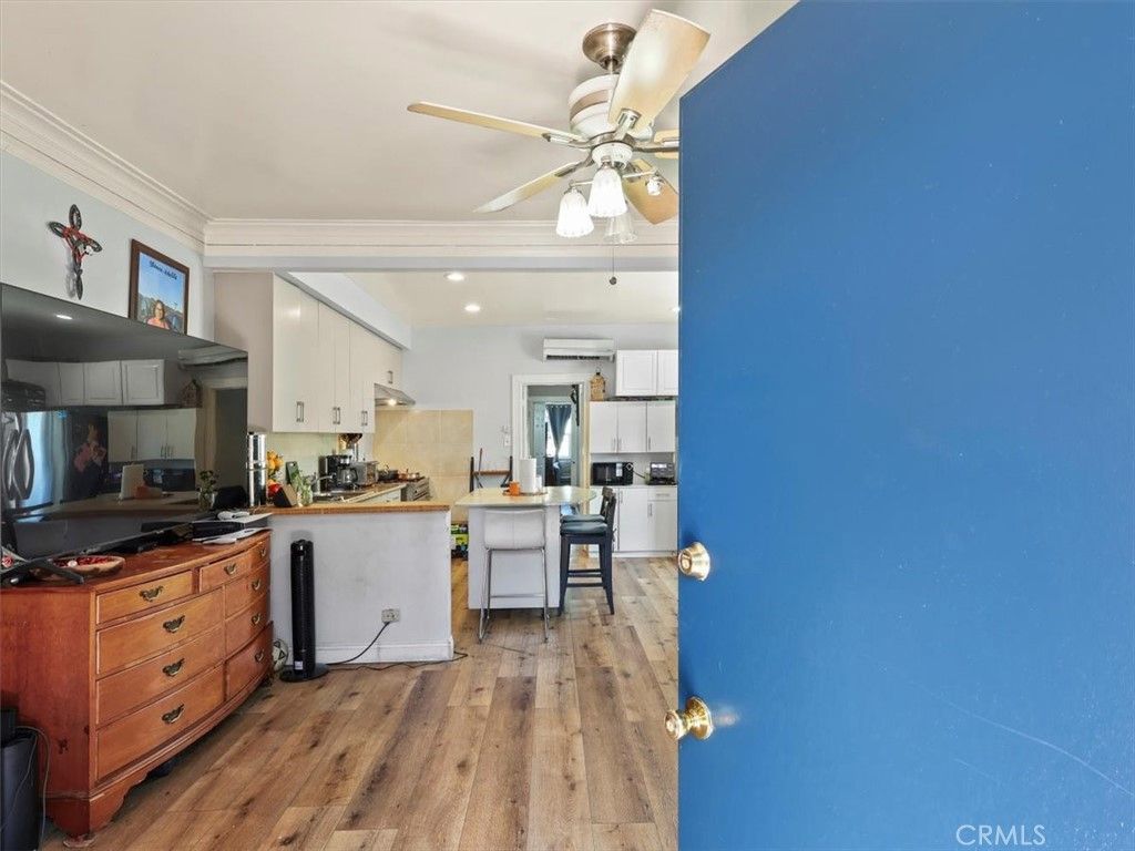 2245 W 27th Street, Los Angeles, CA 90018