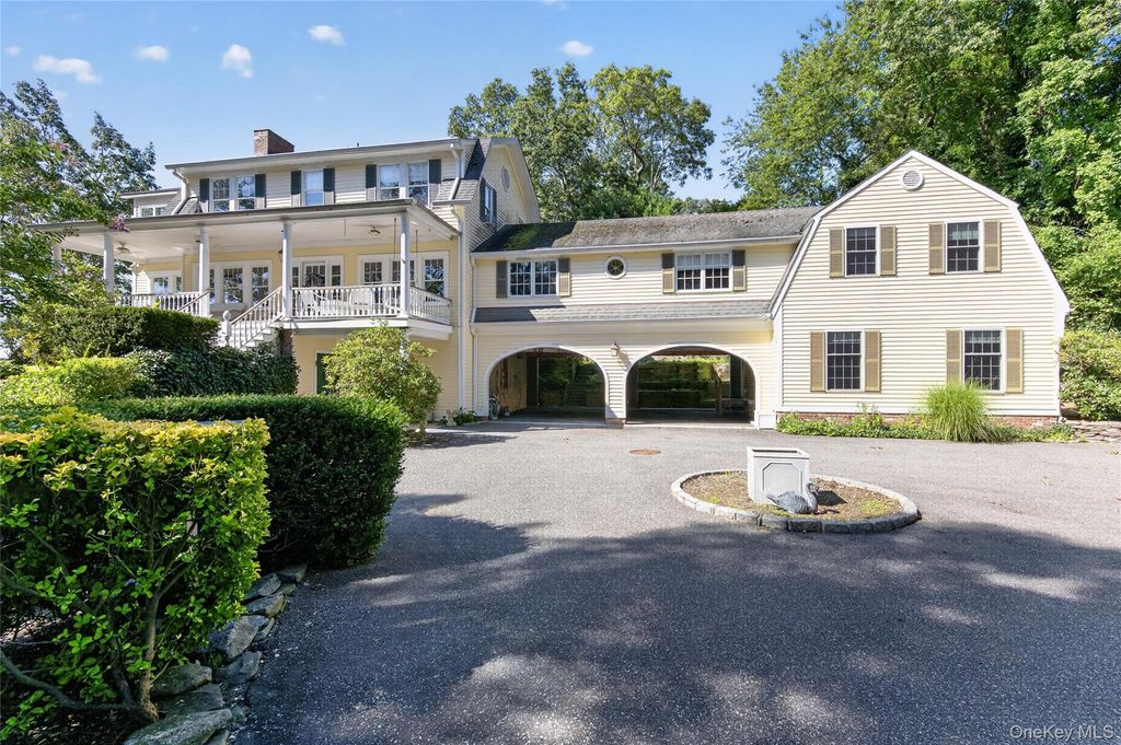 10 Holden Lane, Bayville, NY 11709 — photo 2