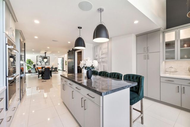 48365 Alan Circle, Palm Desert, CA 92260