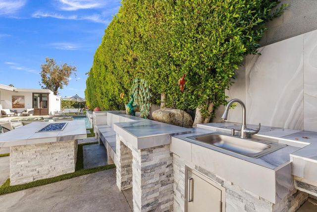 48365 Alan Circle, Palm Desert, CA 92260