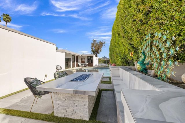 48365 Alan Circle, Palm Desert, CA 92260