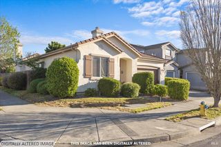 1439 Birdie Dr, Windsor, CA 95492