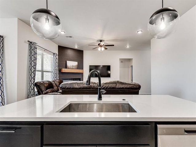 2025 Aminas Way, Yukon, OK 73099