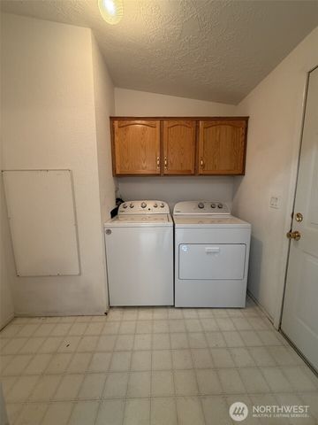 100 Leisure Drive, Aberdeen, WA 98520