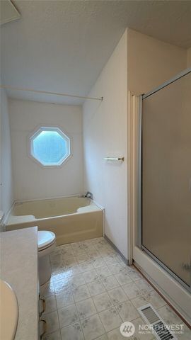 100 Leisure Drive, Aberdeen, WA 98520