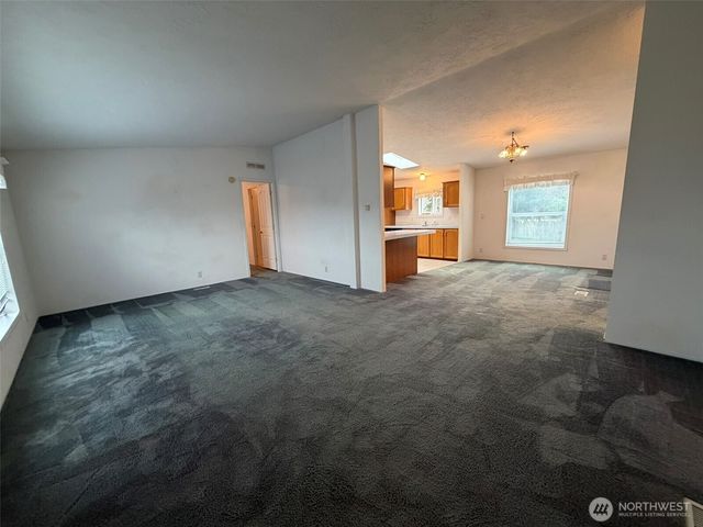 100 Leisure Drive, Aberdeen, WA 98520