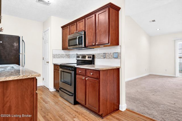 11909 Tazwell Dr 8, Louisville, KY 40245