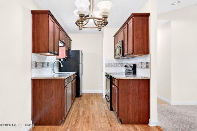 11909 Tazwell Dr 8, Louisville, KY 40245