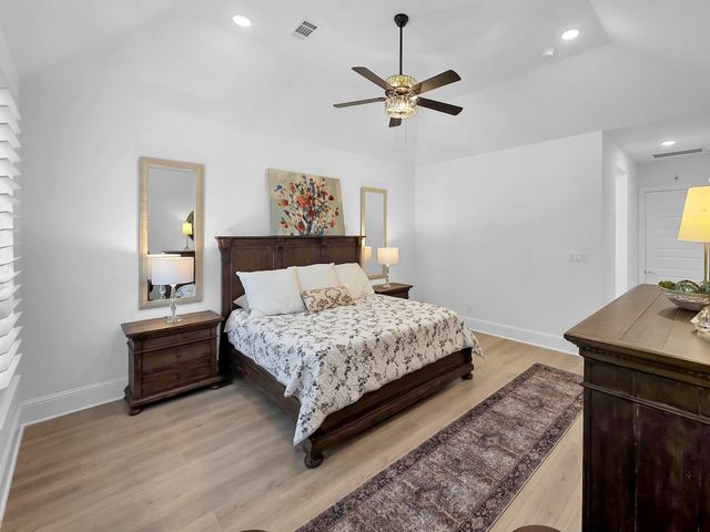 10095 S Goshawk Trail, Conroe, TX 77385
