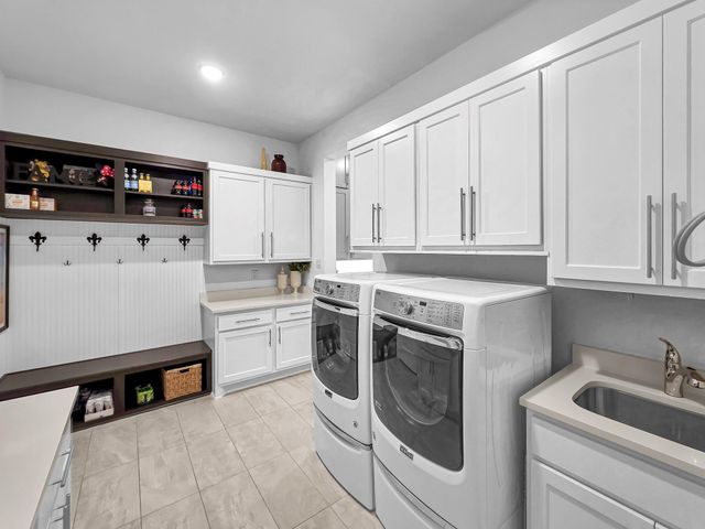 10095 S Goshawk Trail, Conroe, TX 77385