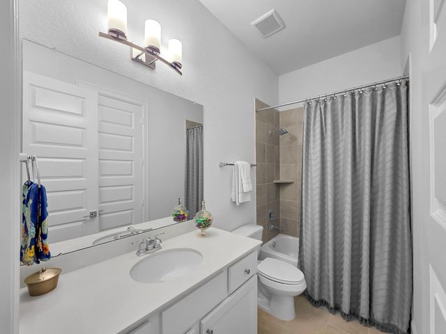 10095 S Goshawk Trail, Conroe, TX 77385