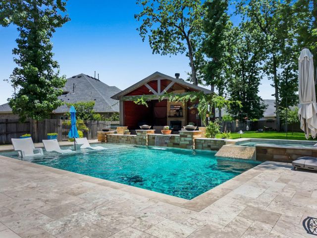 10095 S Goshawk Trail, Conroe, TX 77385