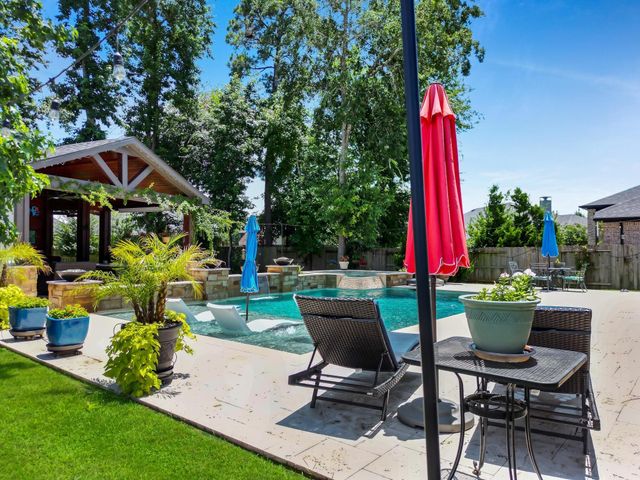 10095 S Goshawk Trail, Conroe, TX 77385